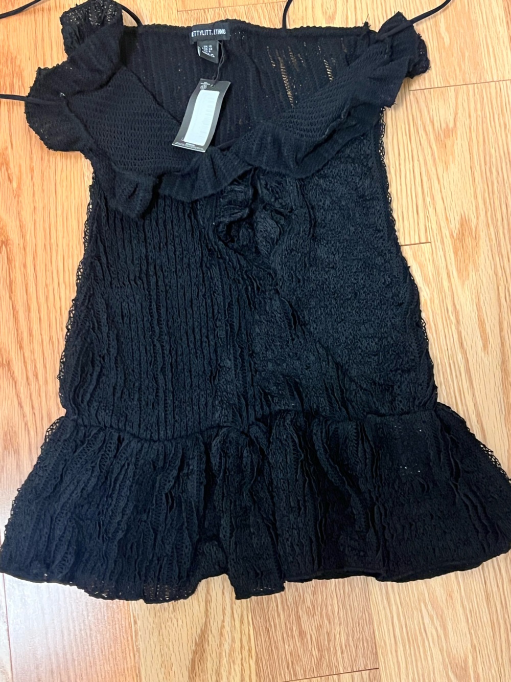 Pretty Little Thing - Black Mini Dress